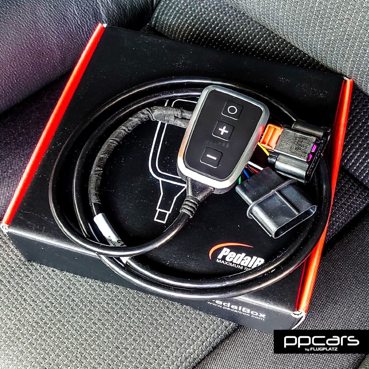 PedalBox+ スロットルコントローラー アウディ A1 8X - 電装品
