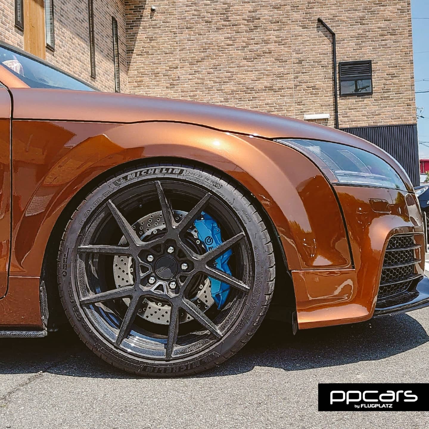 Audi TT (8J) x brembo 6pot φ355 キャリパーキット
