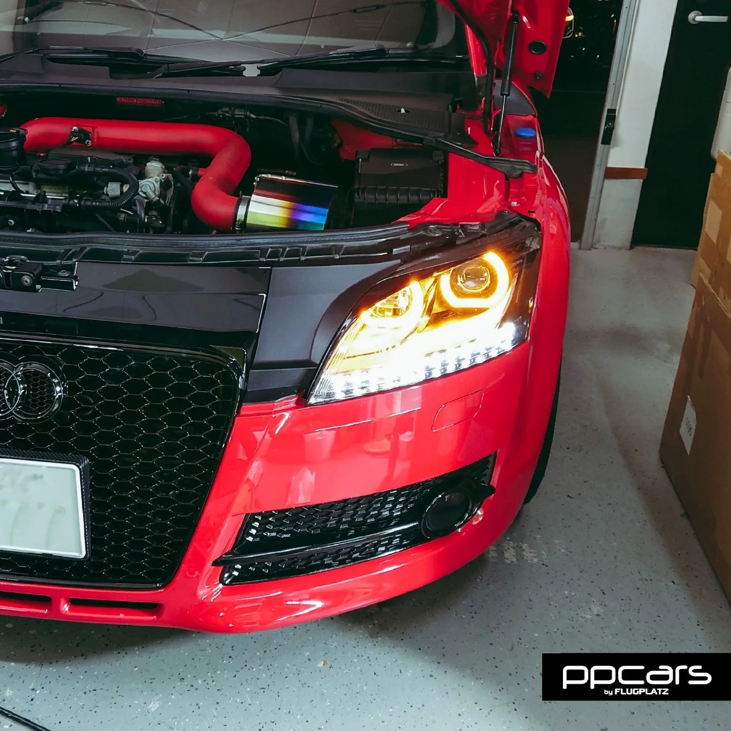 Audi TT (8J) x ヘッドライト LEDワンオフ加工&レンズ交換