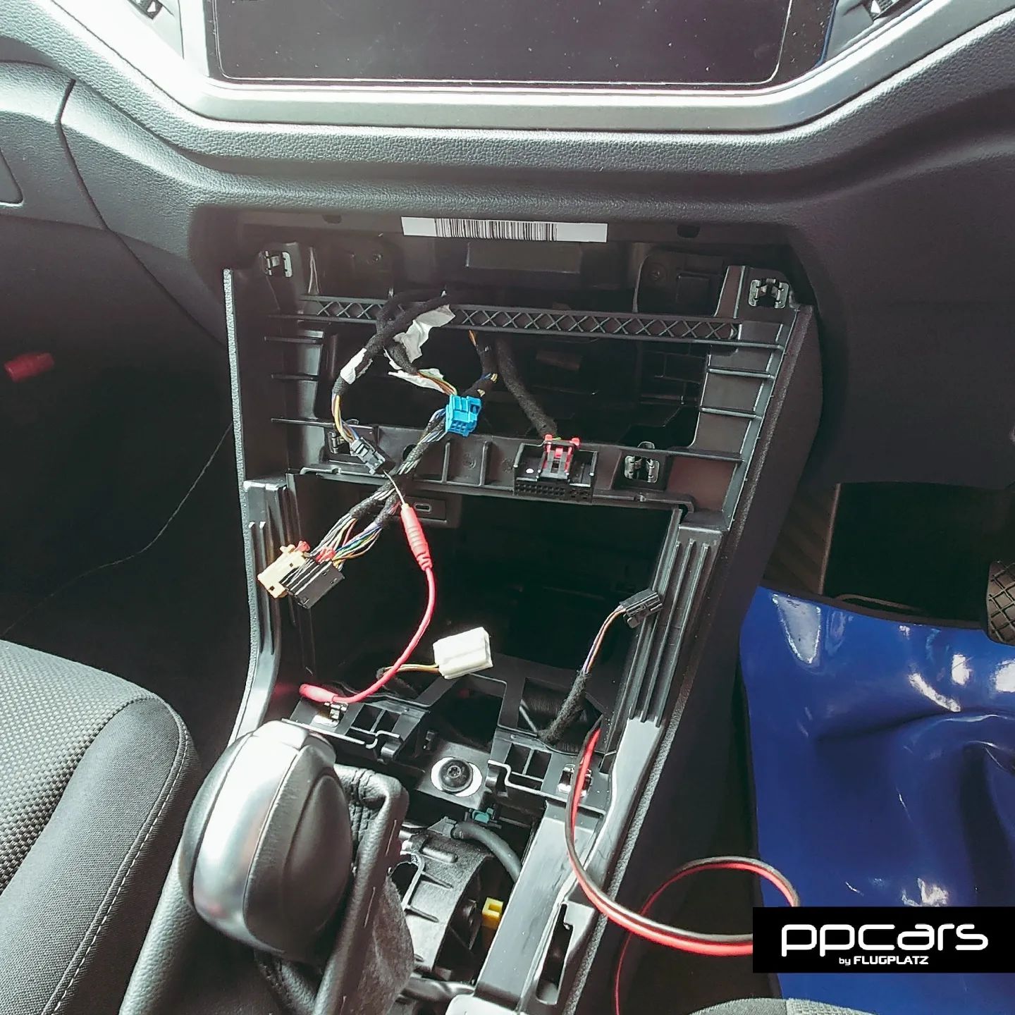 T-Roc (A1) x シートヒーター取付