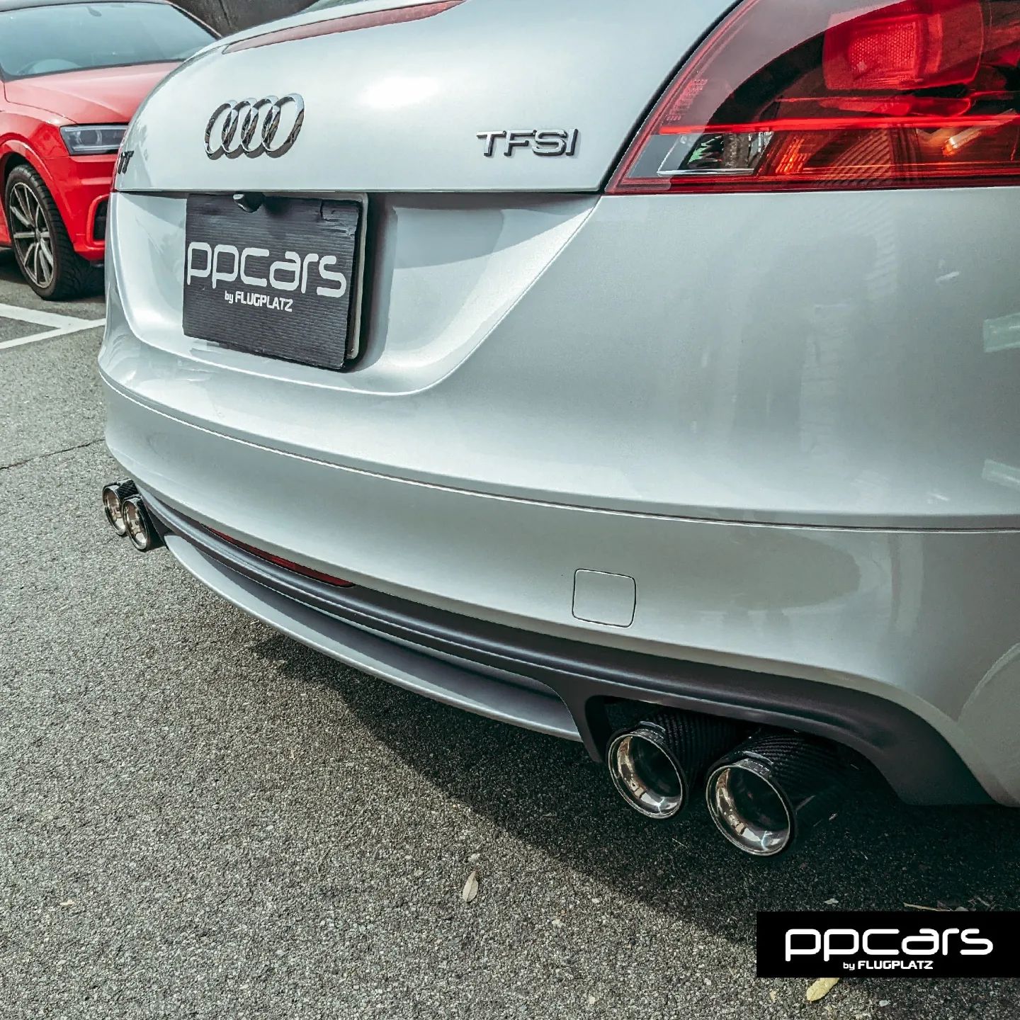 Audi TT (8J) 1.8TFSI x ワンオフマフラー x2